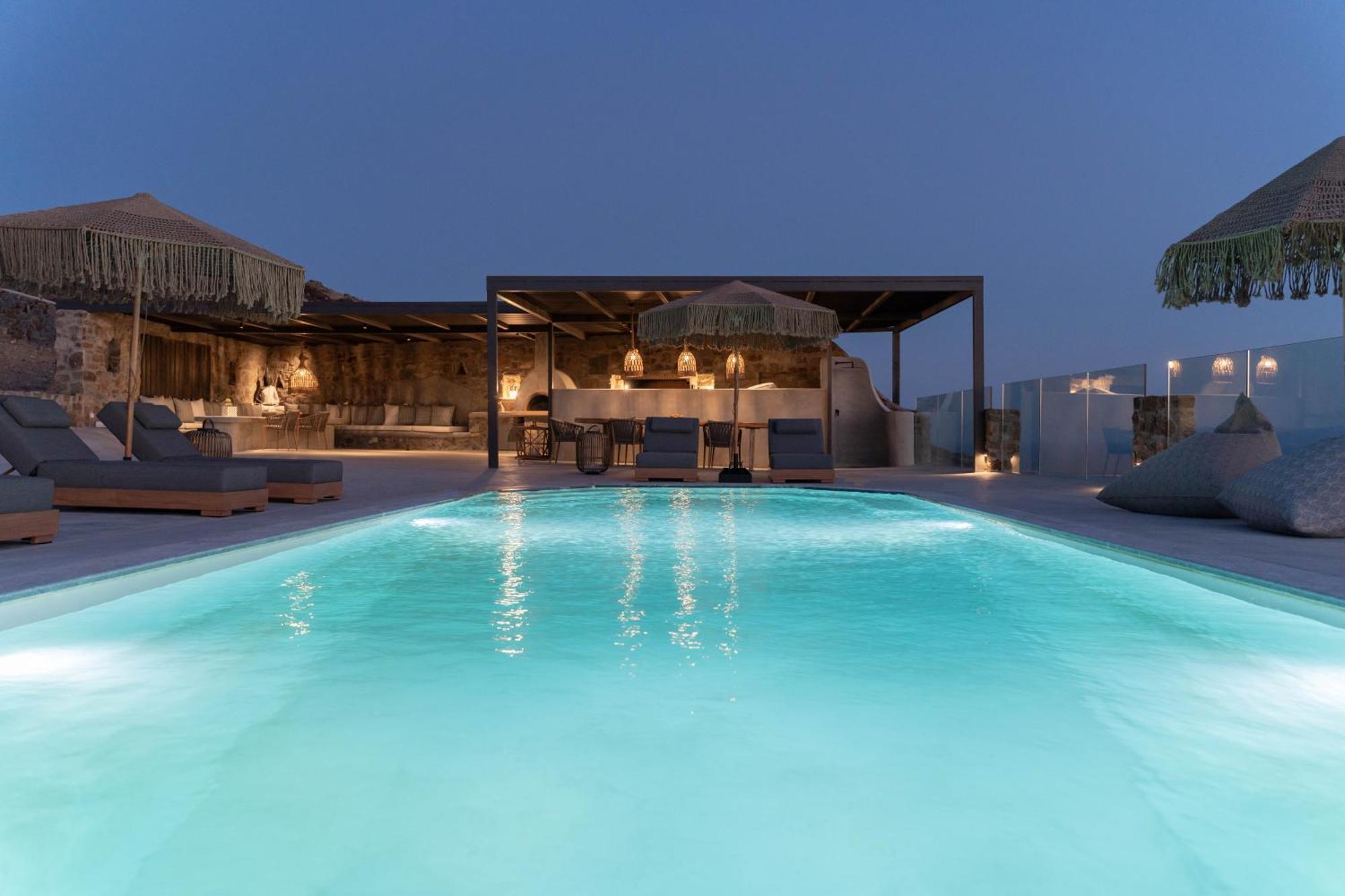 Makani Suites Ano Mera Extérieur photo