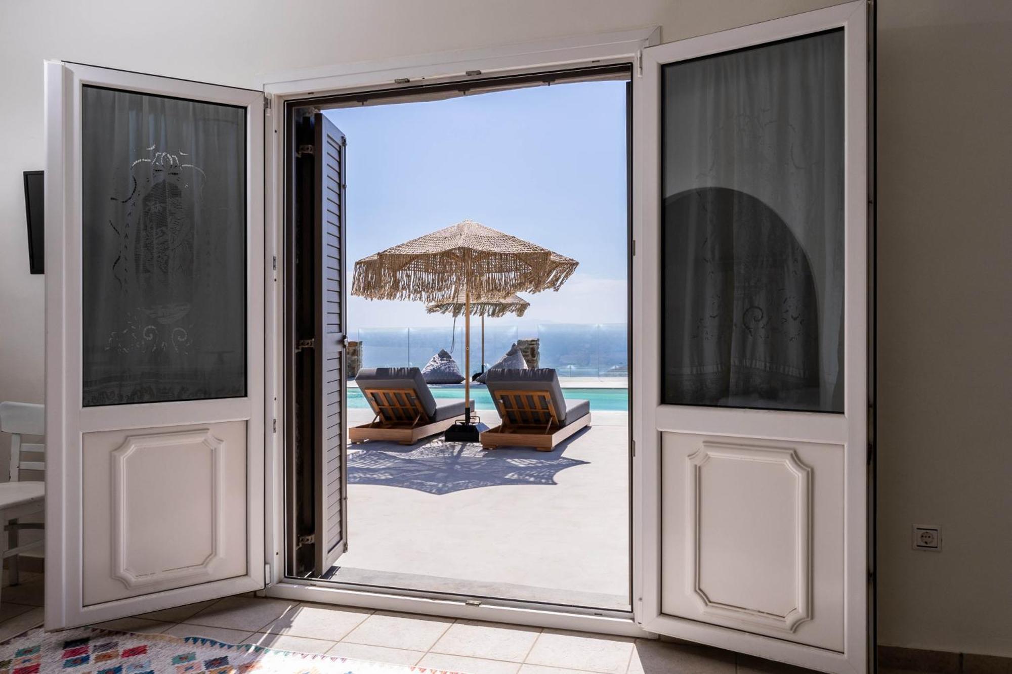 Makani Suites Ano Mera Extérieur photo