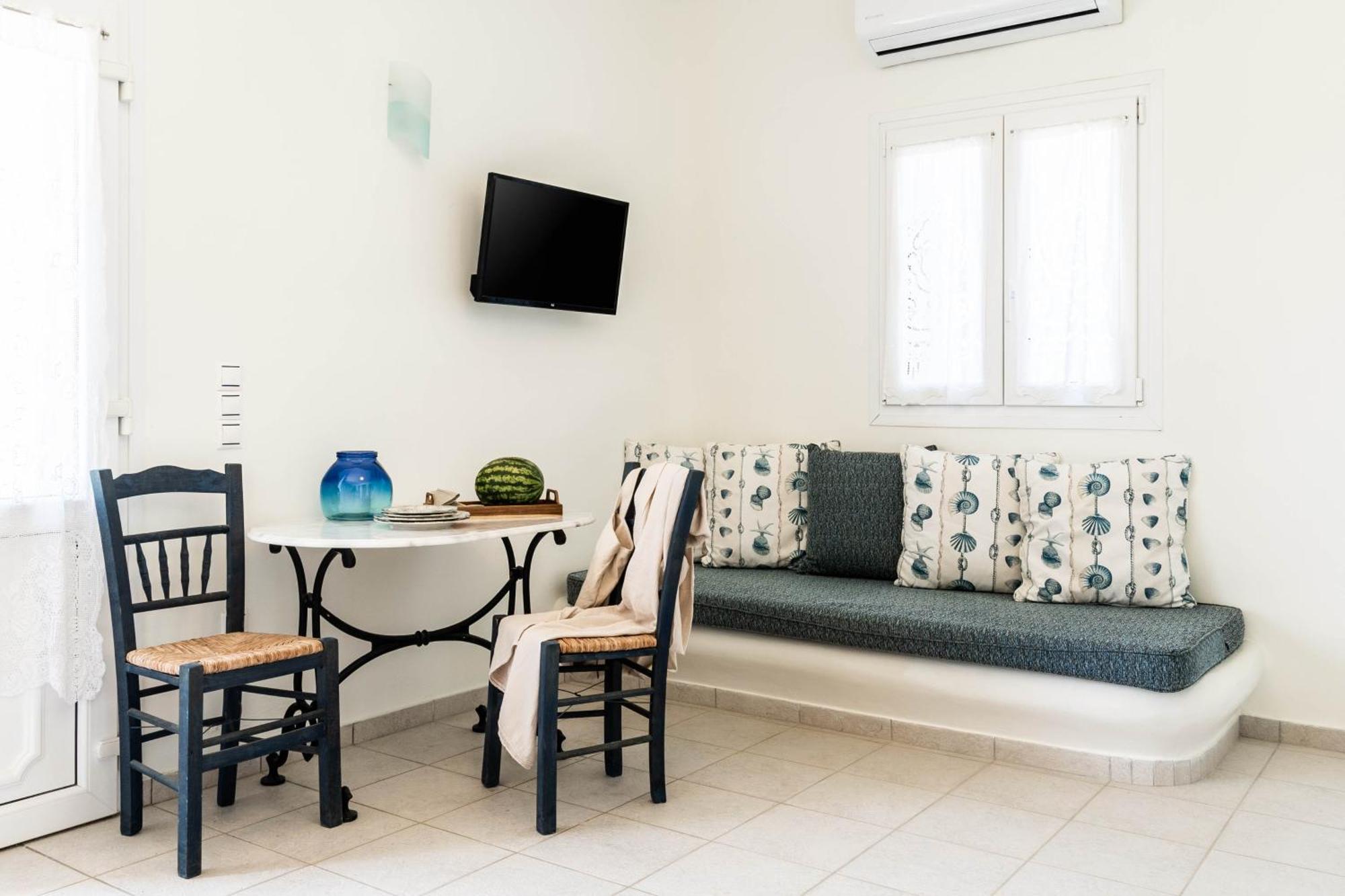 Makani Suites Ano Mera Extérieur photo